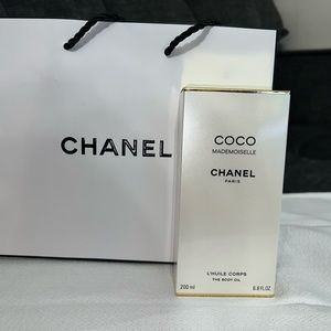 Coco mademoiselle Chanel body oil